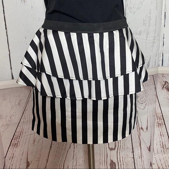 Forever 21 Dresses & Skirts - Stripped Peplum Skirt